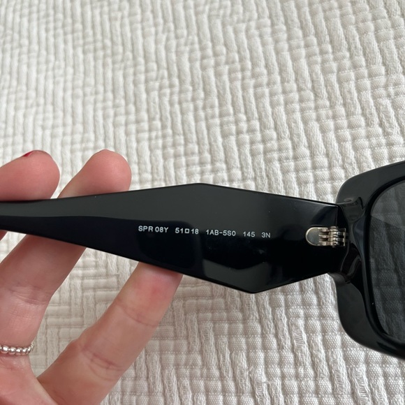 Lunettes solaires de Prada - Picture 5 of 5